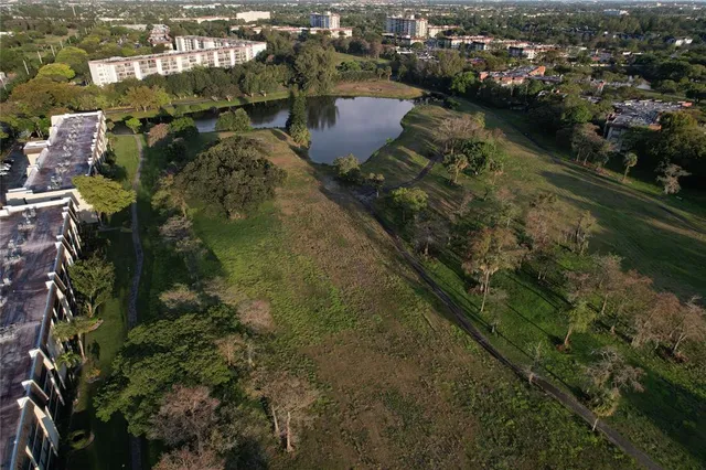 $157,000 | 6100 Northwest 44th Street, Unit 307, Lauderhill, FL 33319