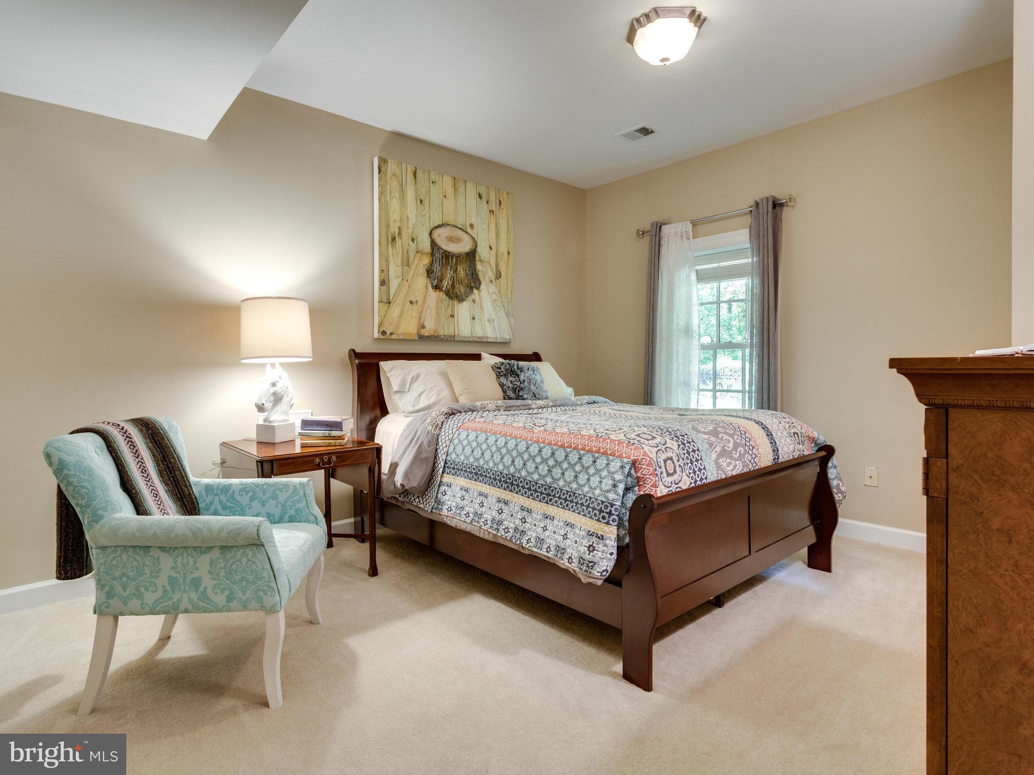 902 Georgetown Ridge Court McLean, VA 22102 - Photo 24 of 30 Bedroom