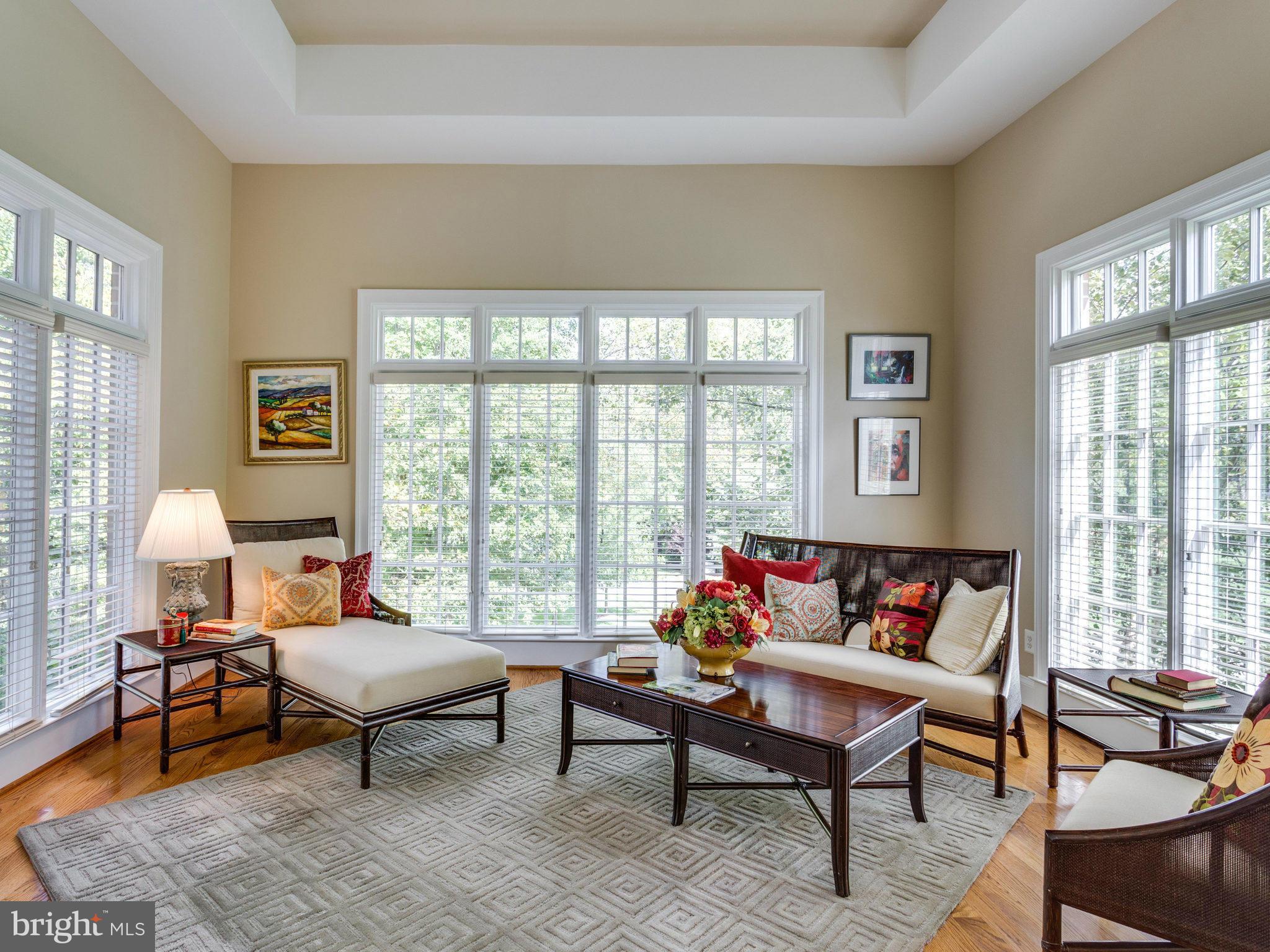 902 Georgetown Ridge Court McLean, VA 22102 - Photo 4 of 30 Sunroom