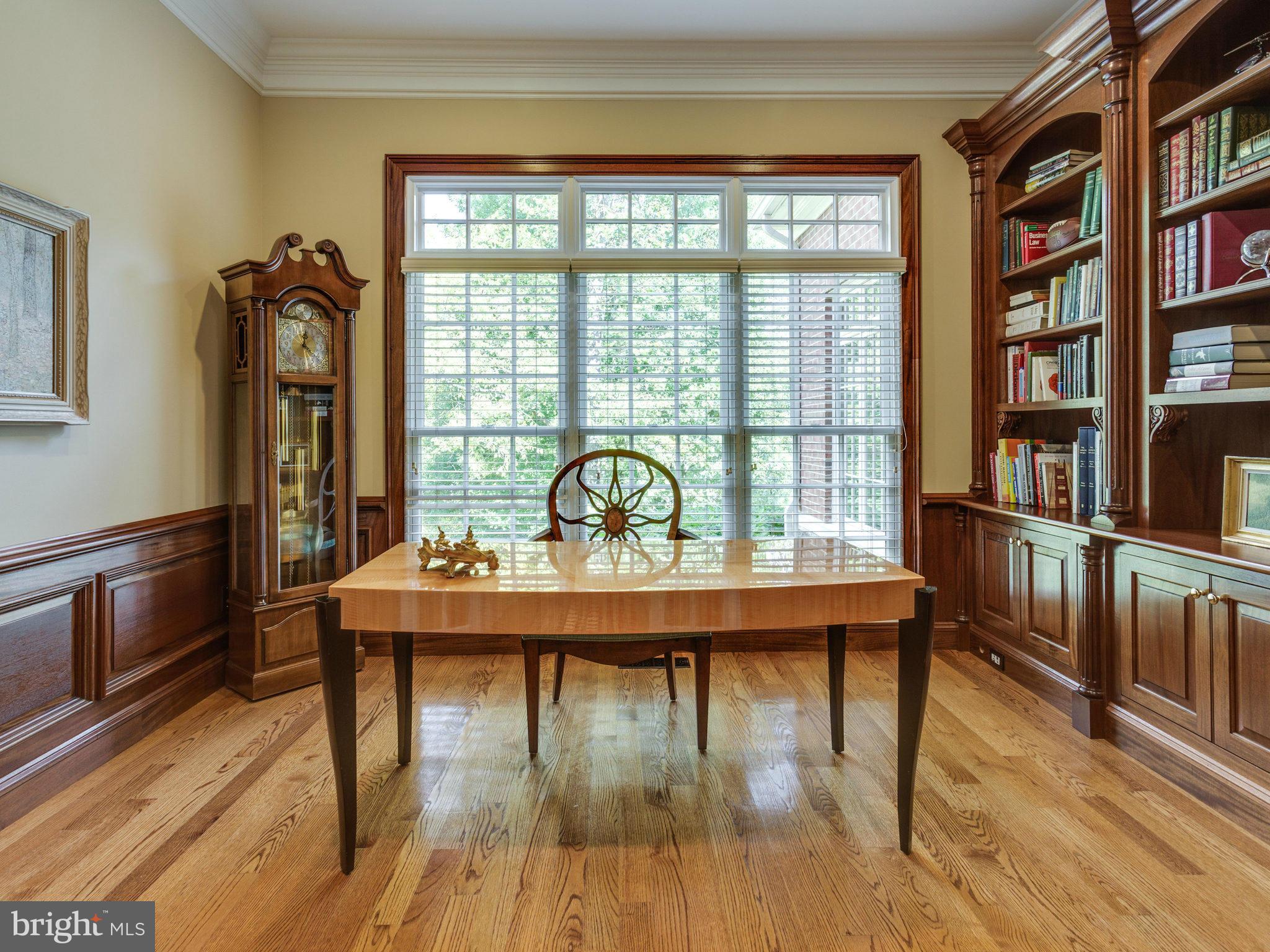 902 Georgetown Ridge Court McLean, VA 22102 - Photo 6 of 30 Study