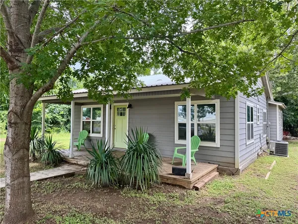 $208,000 | 708 Sheffield Avenue, Llano, TX 78643