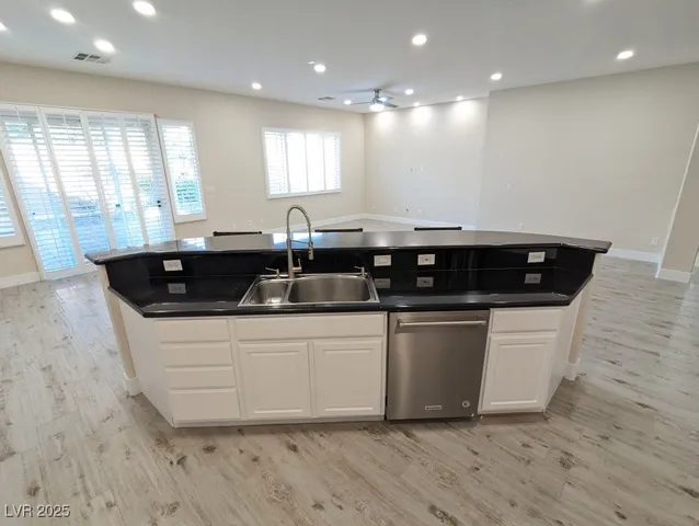 $3,000 | 9976 Liberty View Road, Las Vegas, NV 89148