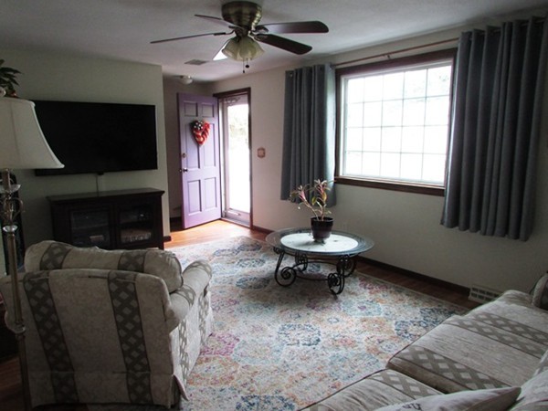 5 Arapahoe Road Bellingham, MA 02019 - Photo 3 of 16 Gallery Image 3