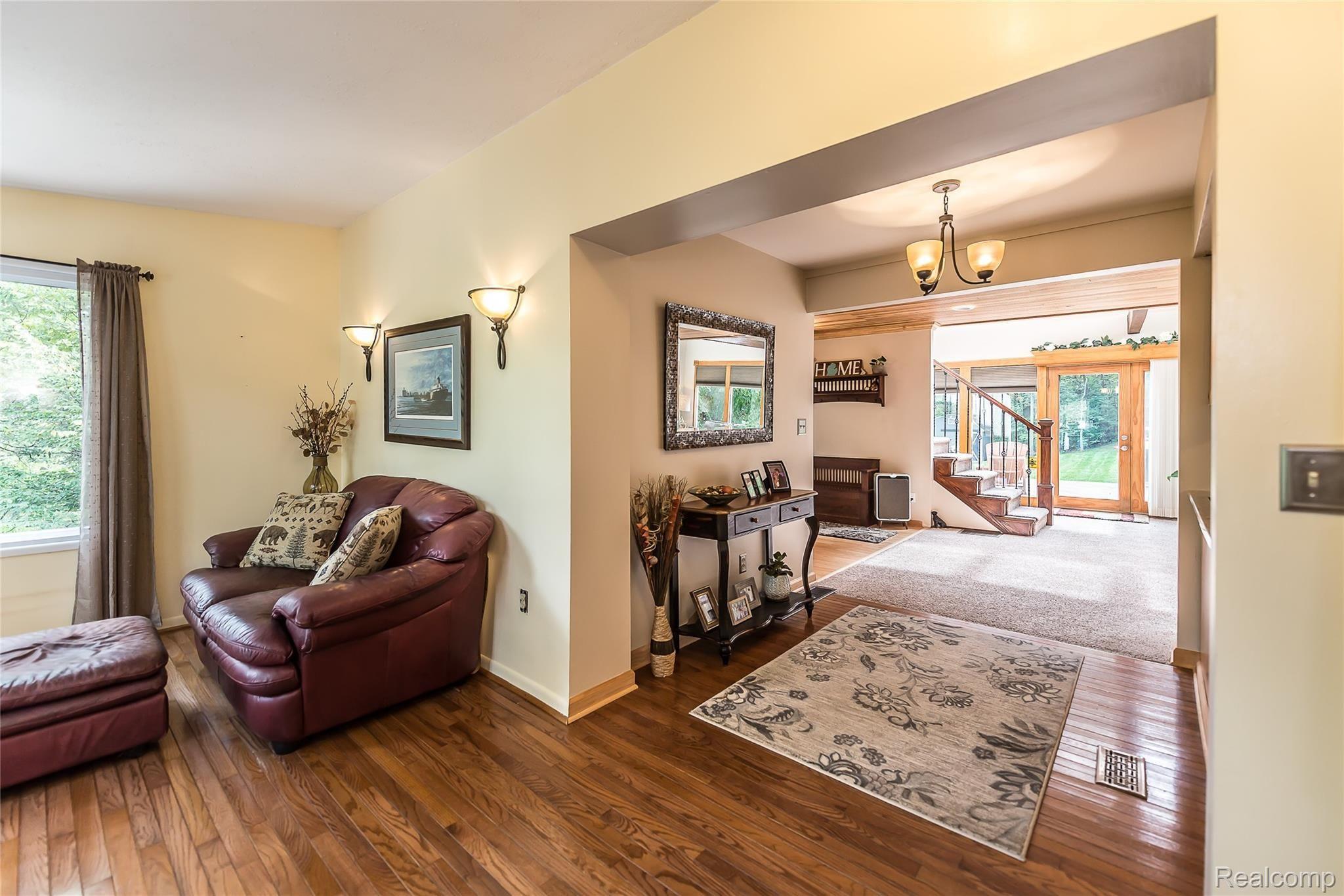 9815 Toma Road Pinckney, MI 48169 - Photo 30 of 59 DSC_1390.jpg