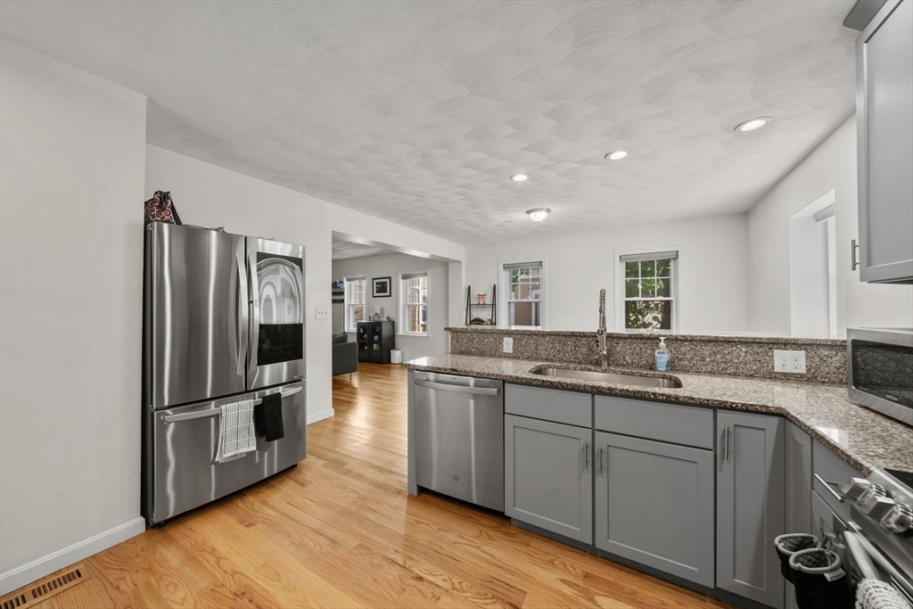55 Cherry Street, Unit 1 Chelsea, MA 02150 - Photo 3 of 34