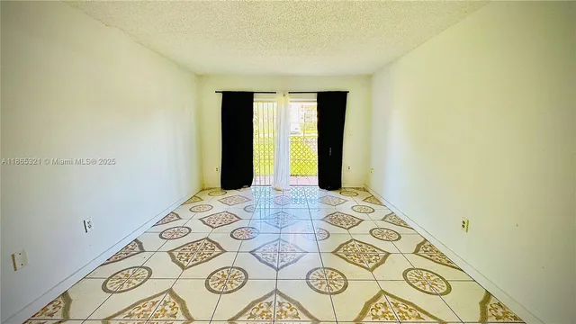 $139,999 | 3700 Northwest 21st Street, Unit 109, Lauderdale Lakes, FL 33311