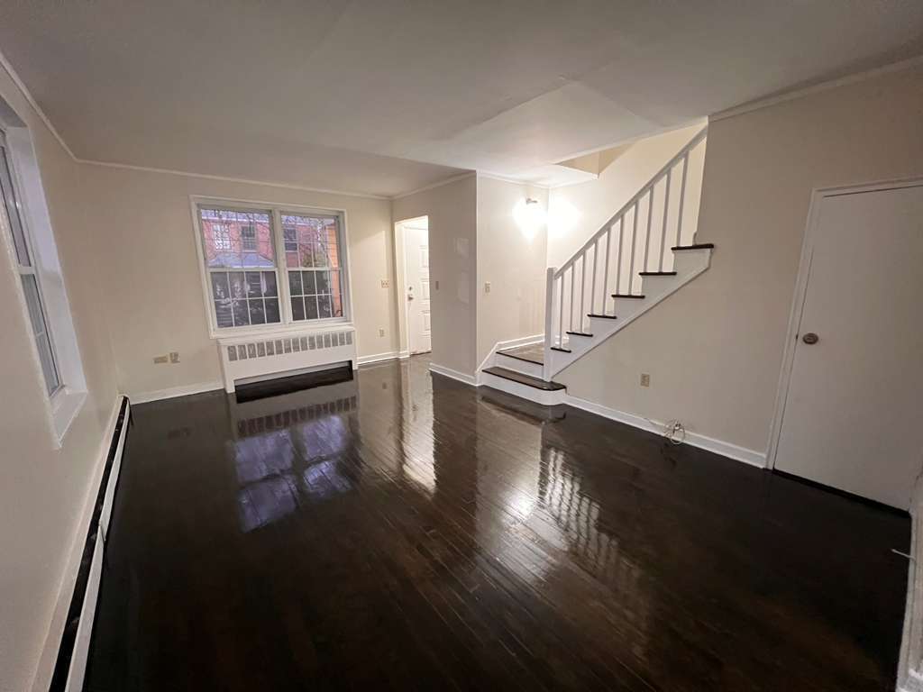 271 Pennsylvania Avenue, Unit 271 Bridgeport, CT 06610 - Photo 4 of 17