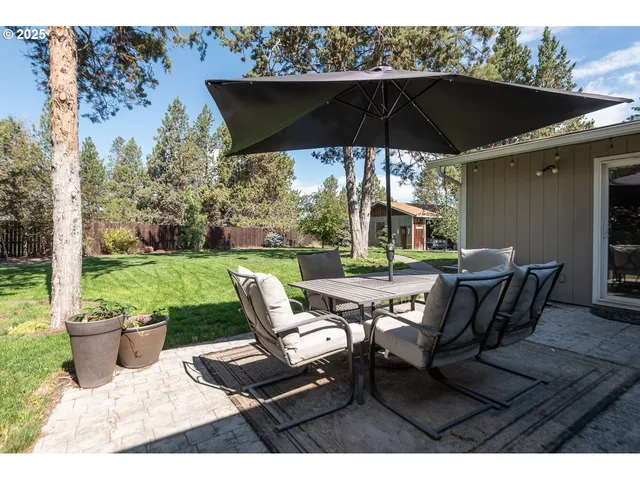 $625,000 | 60811 Windsor Drive, Bend, OR 97702