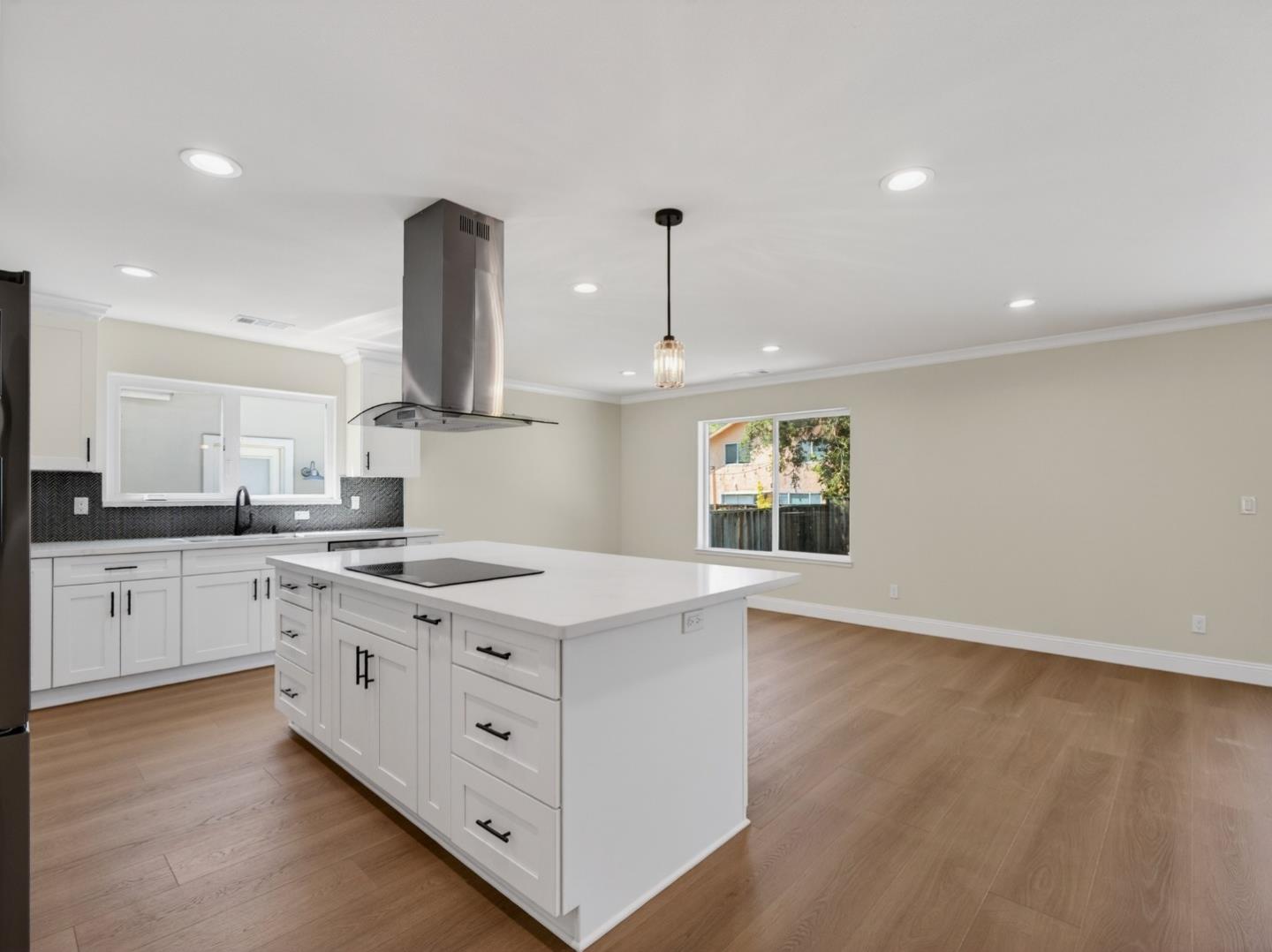3197 Knights Bridge Road San Jose, CA 95132 - Photo 8 of 38