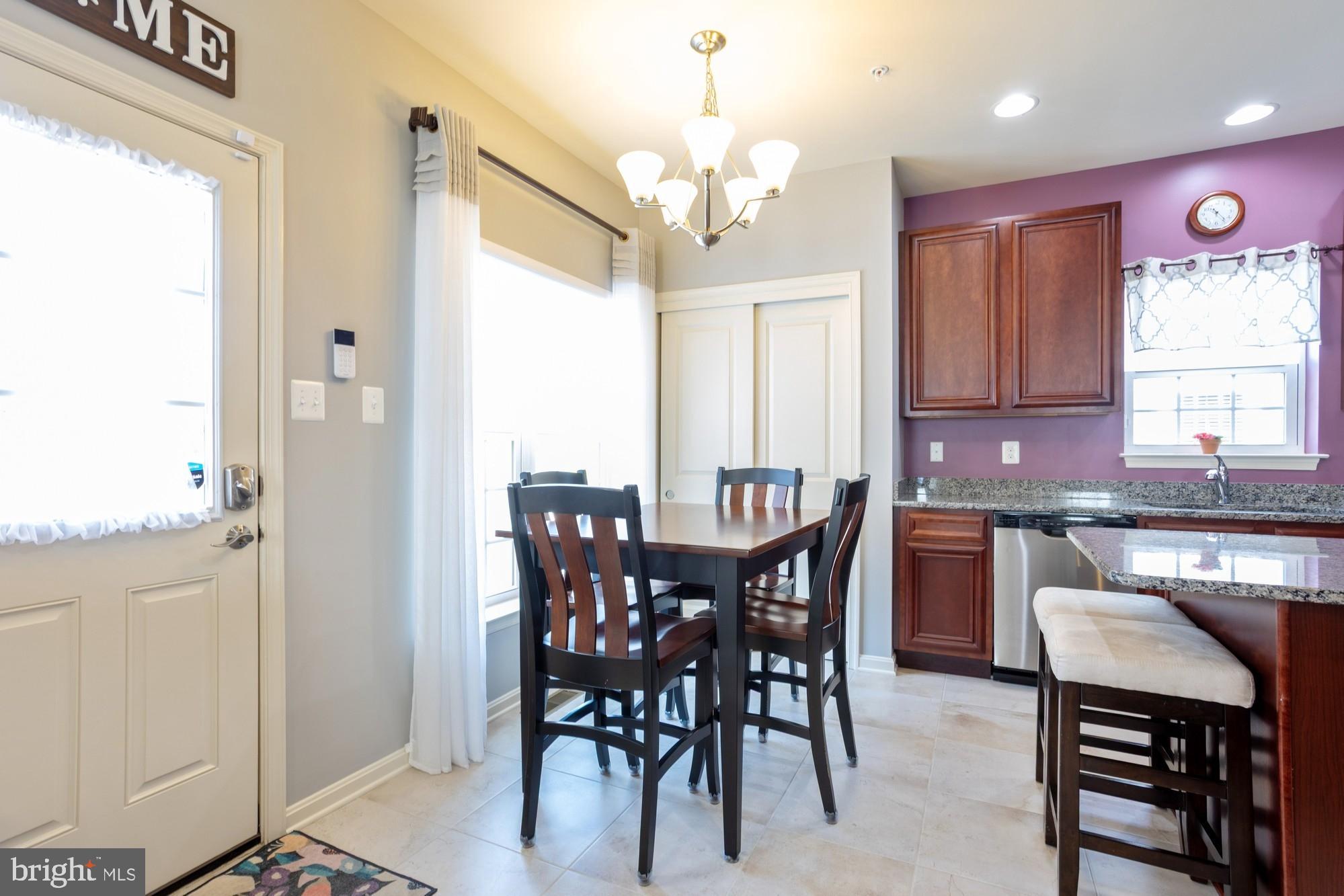 1712 Renaissance Drive Baltimore, MD 21221 - Photo 16 of 73 Kitchen Breakfast area