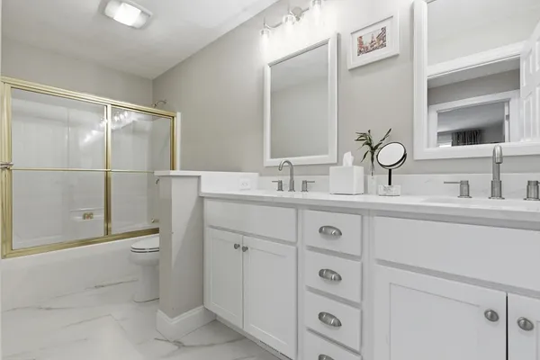 $859,900 | 410 Salem Street, Unit 402, Wakefield, MA 01880