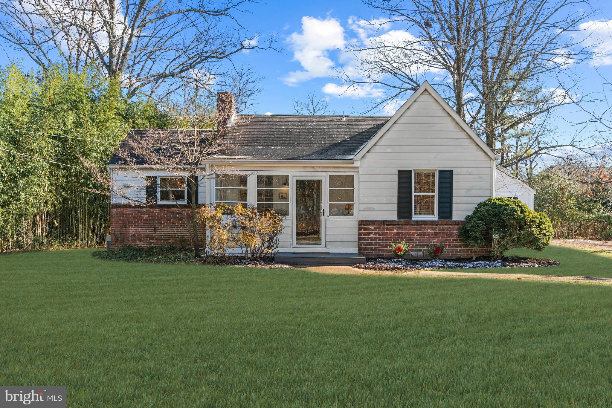 4925 Ridgewood Road Alexandria, VA 22312 - Photo 1 of 34 Gallery Image 1