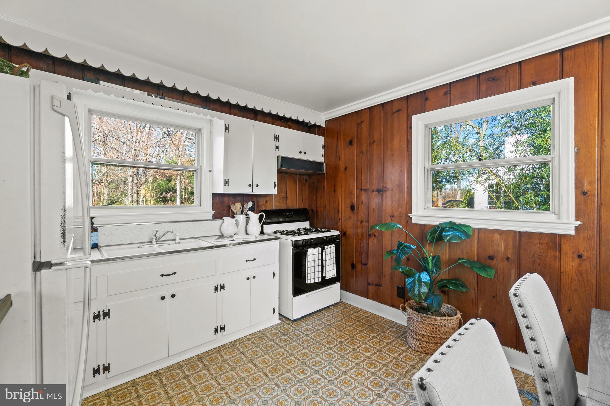 4925 Ridgewood Road Alexandria, VA 22312 - Photo 12 of 34 Gallery Image 12