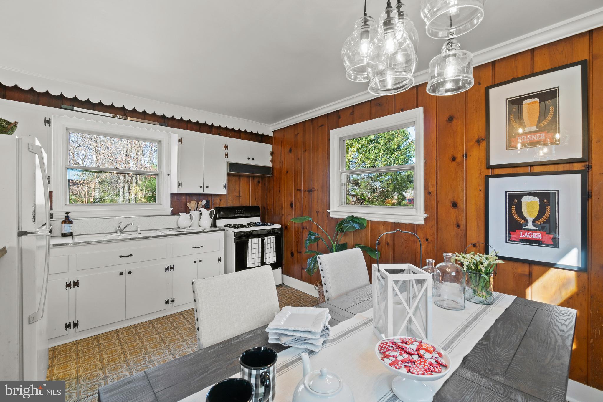 4925 Ridgewood Road Alexandria, VA 22312 - Photo 14 of 34 Gallery Image 14