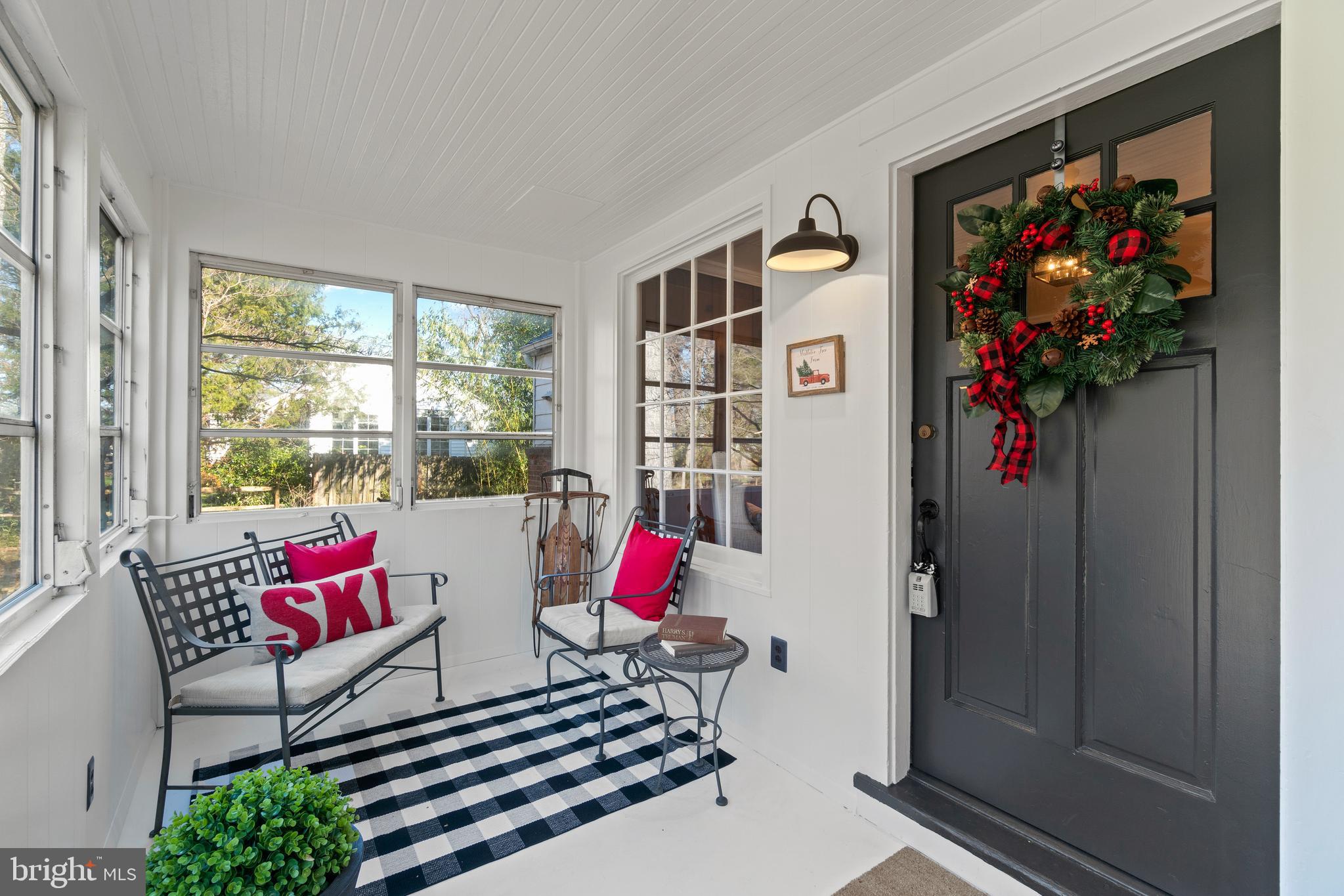 4925 Ridgewood Road Alexandria, VA 22312 - Photo 3 of 34 Gallery Image 3