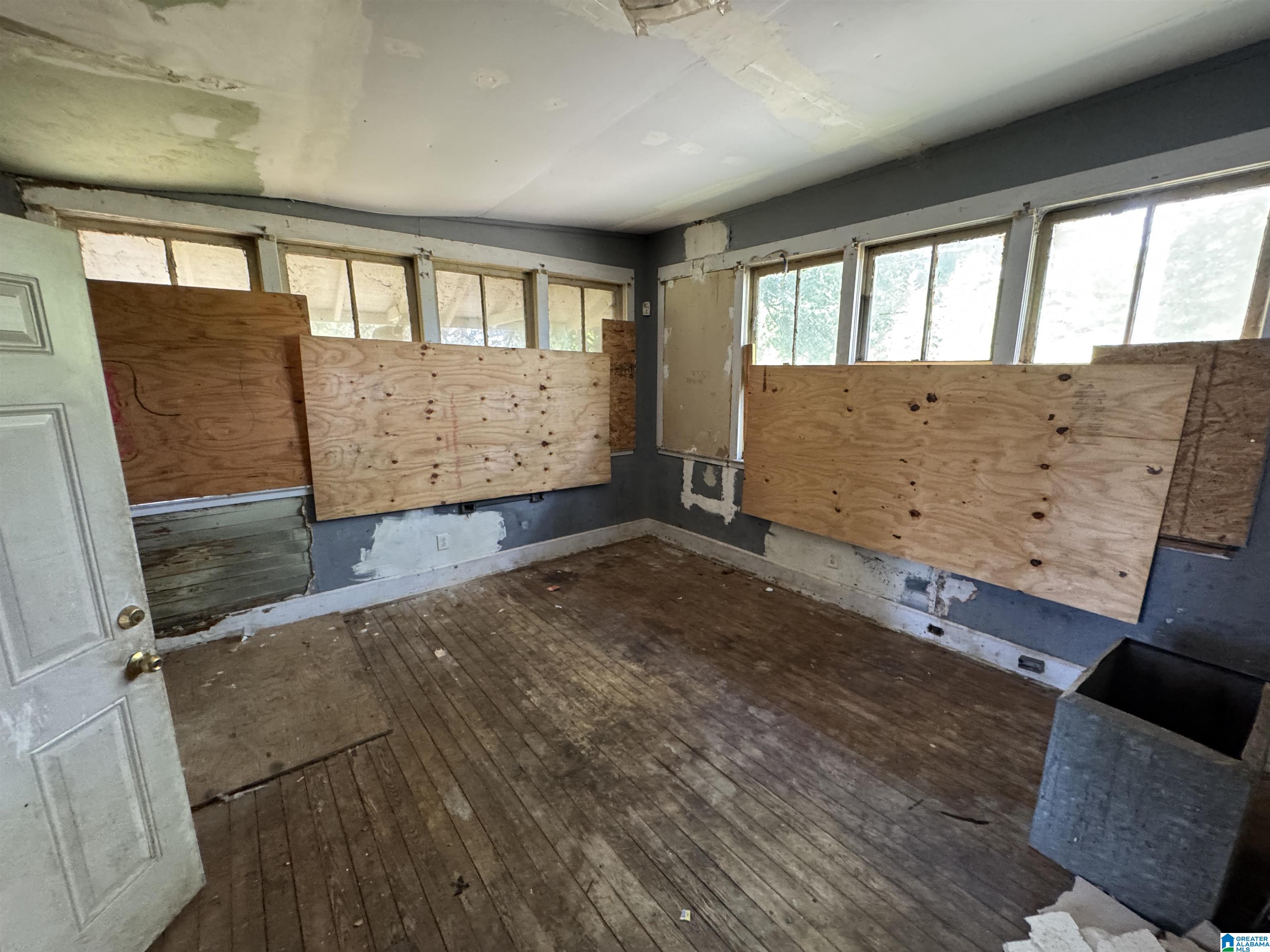 816 7th Street Southwest Birmingham, AL 35211 - Photo 10 of 26
