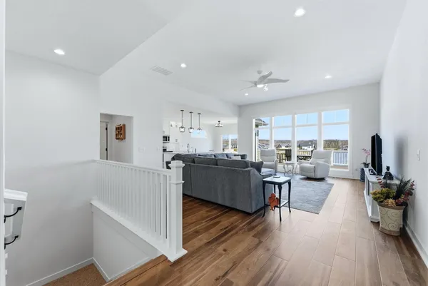 $975,000 | 140 Ln 282 Hamilton Lake, Hamilton, IN 46742