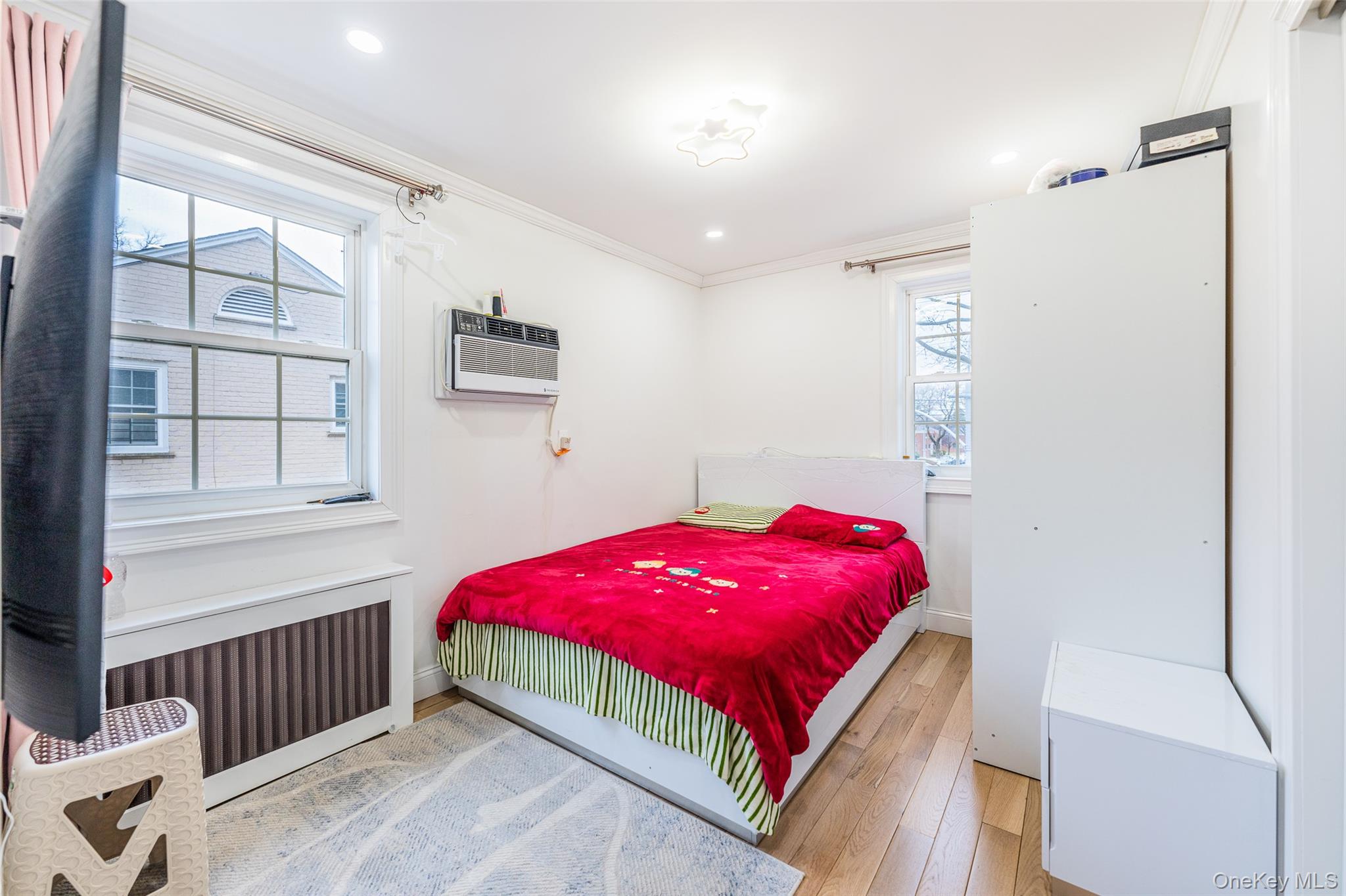 64-57 Springfield Boulevard, Unit B Queens, NY 11364 - Photo 4 of 11