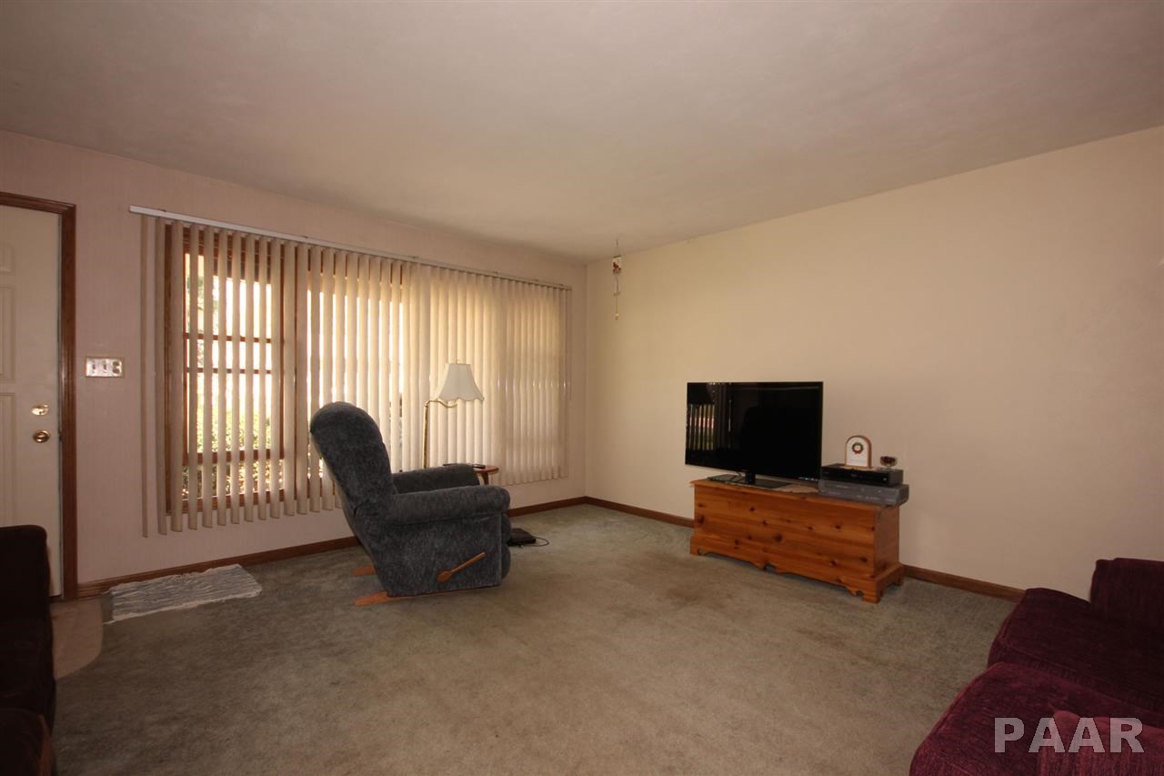 4222 South Paramount Road Bartonville, IL 61607 - Photo 16 of 31 Gallery Image 16