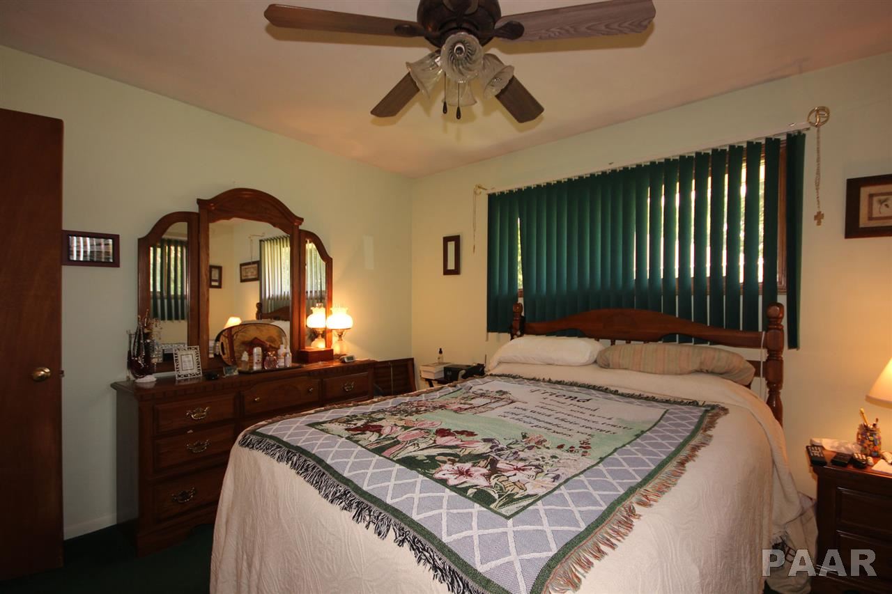 4222 South Paramount Road Bartonville, IL 61607 - Photo 21 of 31 Gallery Image 21