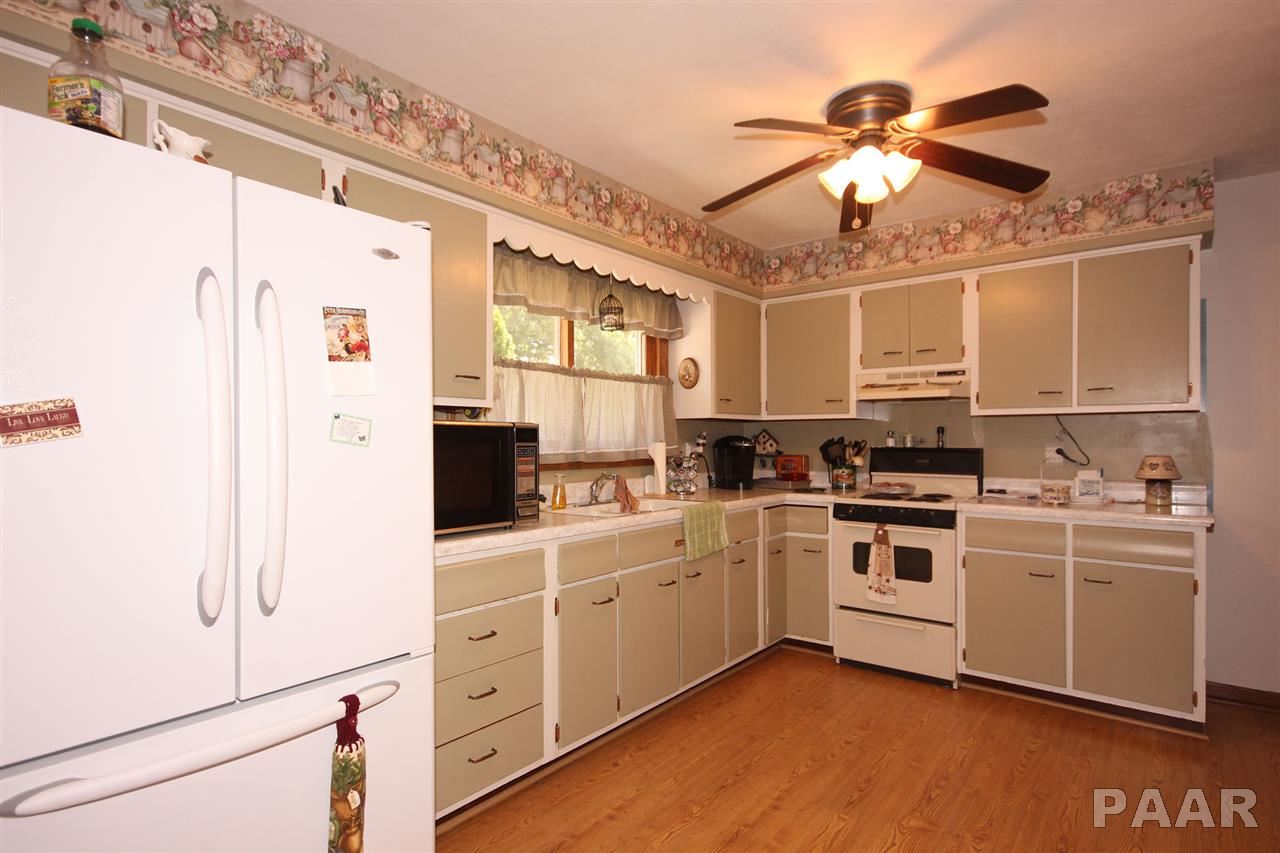 4222 South Paramount Road Bartonville, IL 61607 - Photo 10 of 31 Gallery Image 10