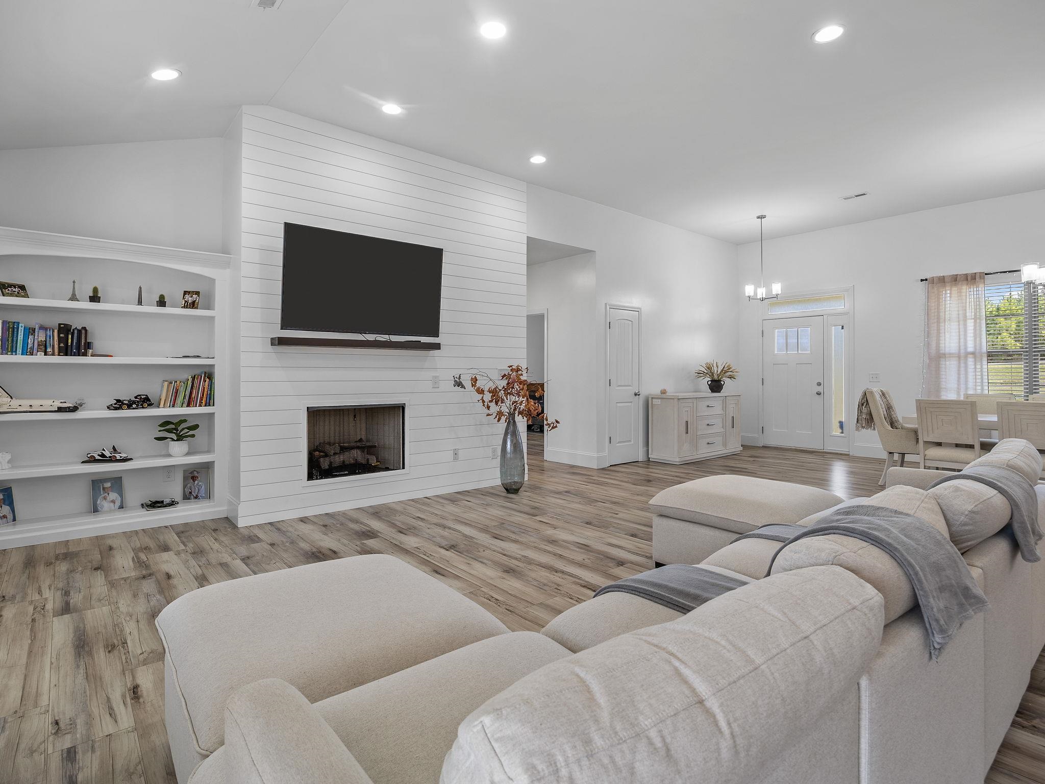 1529 Old Post Road Gaffney, SC 29341 - Photo 9 of 50