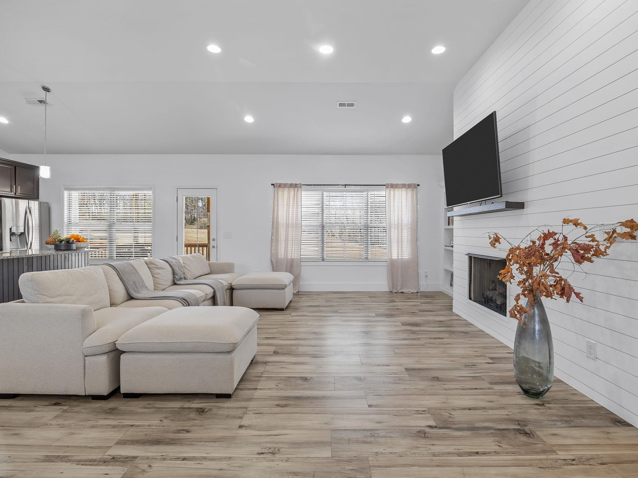 1529 Old Post Road Gaffney, SC 29341 - Photo 10 of 50