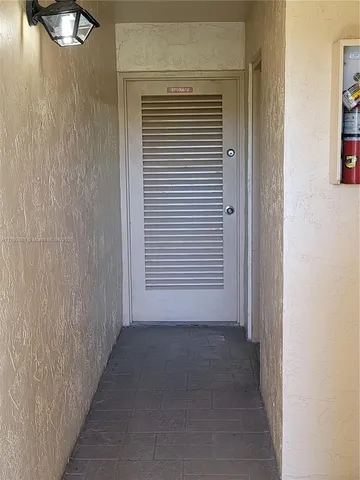 $125,000 | 7080 Environ Boulevard, Unit 424, Lauderhill, FL 33319