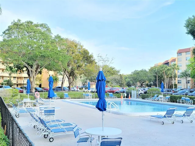 $125,000 | 7080 Environ Boulevard, Unit 424, Lauderhill, FL 33319