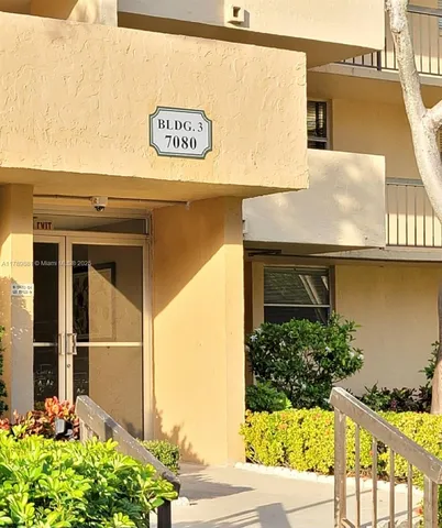 $125,000 | 7080 Environ Boulevard, Unit 424, Lauderhill, FL 33319