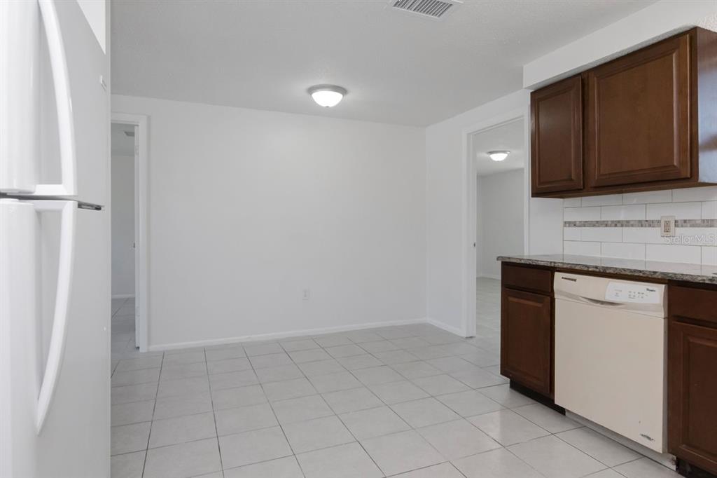 7908 Rusty Oak Drive New Port Richey, FL 34653 - Photo 14 of 38