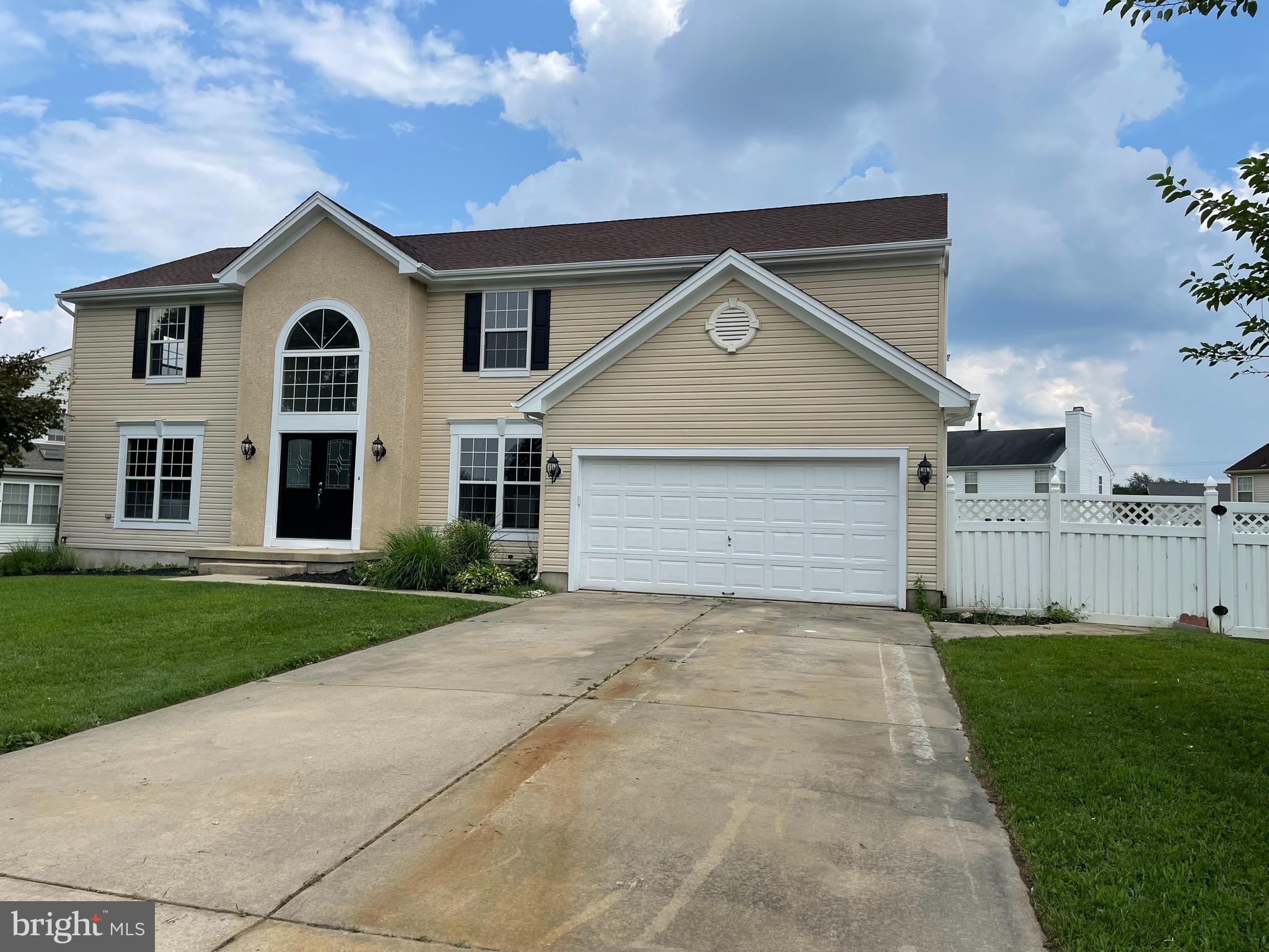 8 Mullen Drive Sicklerville, NJ 08081 - Photo 2 of 47