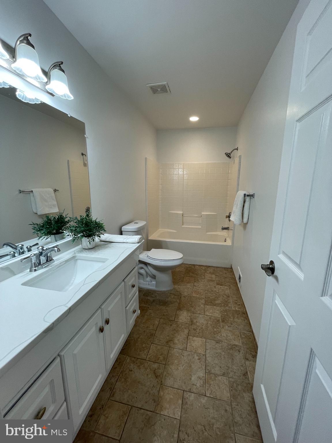 8 Mullen Drive Sicklerville, NJ 08081 - Photo 20 of 47 Downstairs full bath