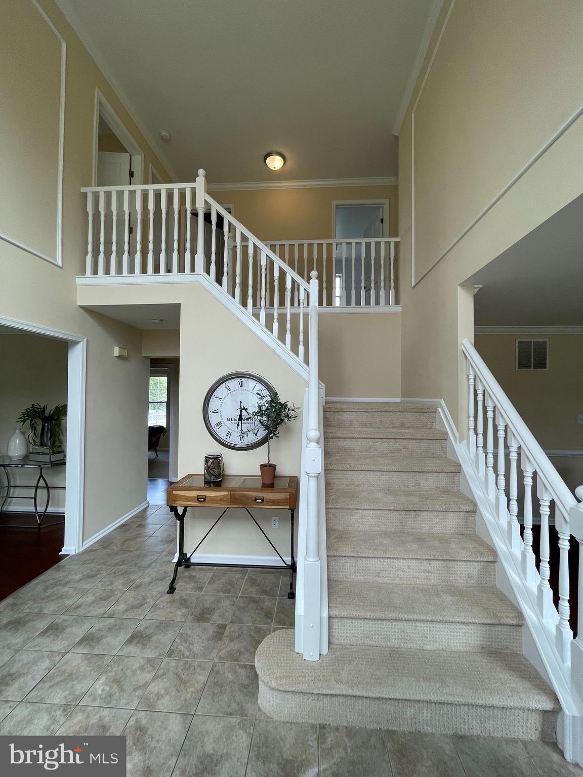 8 Mullen Drive Sicklerville, NJ 08081 - Photo 3 of 47 foyer