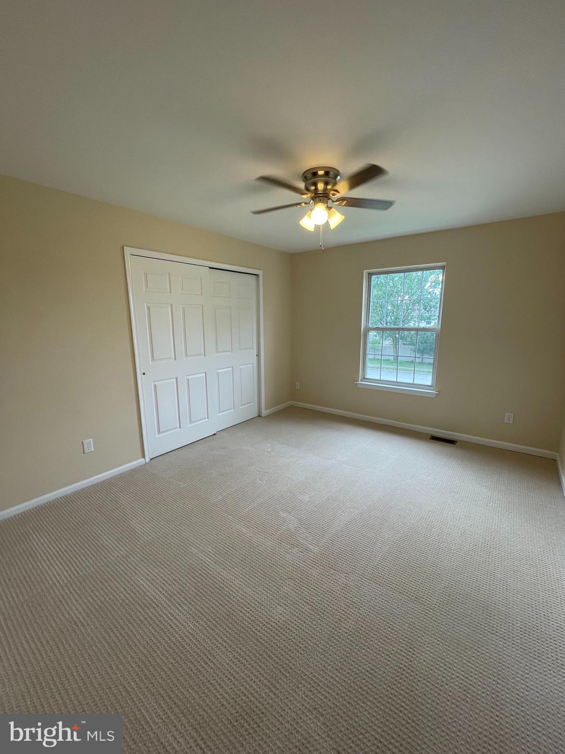 8 Mullen Drive Sicklerville, NJ 08081 - Photo 27 of 47 4th bedroom