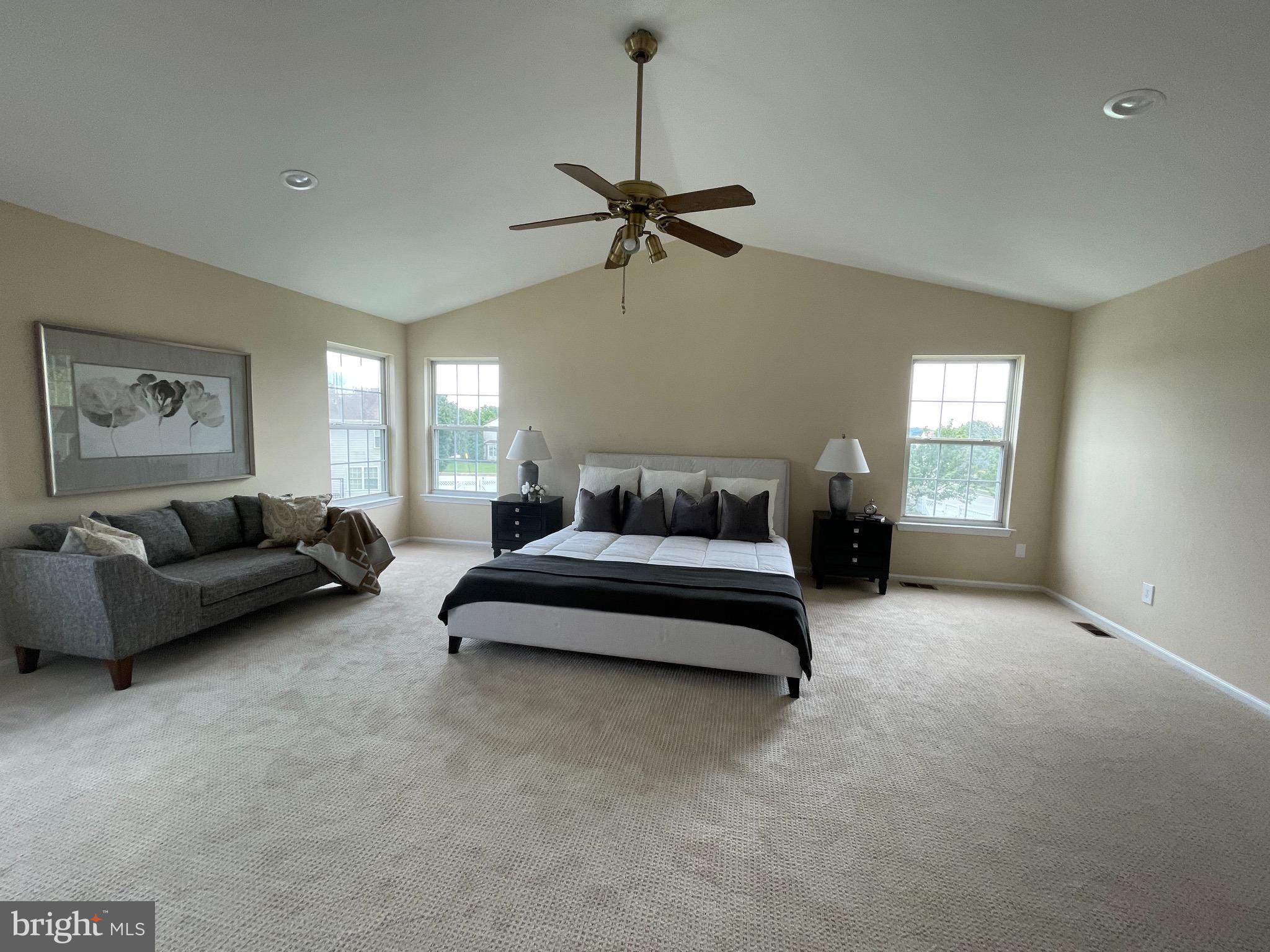 8 Mullen Drive Sicklerville, NJ 08081 - Photo 32 of 47 Master bedroom