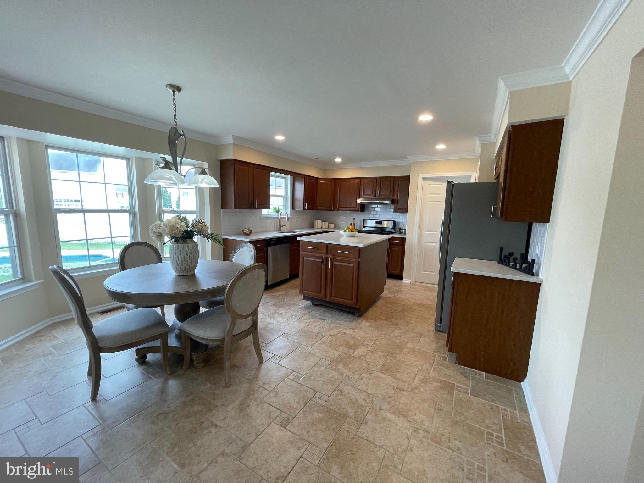 8 Mullen Drive Sicklerville, NJ 08081 - Photo 9 of 47 eat in kitchen