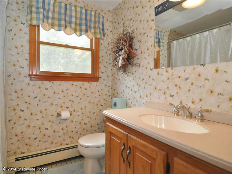 5730 Flat River Road Coventry, RI 02827 - Photo 23 of 25 Bathroom.