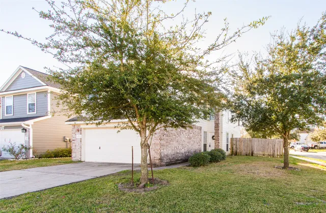 $1,900 | 14202 Ballfour Park Lane, Houston, TX 77047