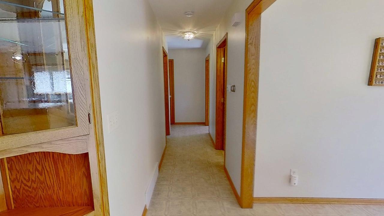 401 South Bruce Street Marshall, MN 56258 - Photo 16 of 45