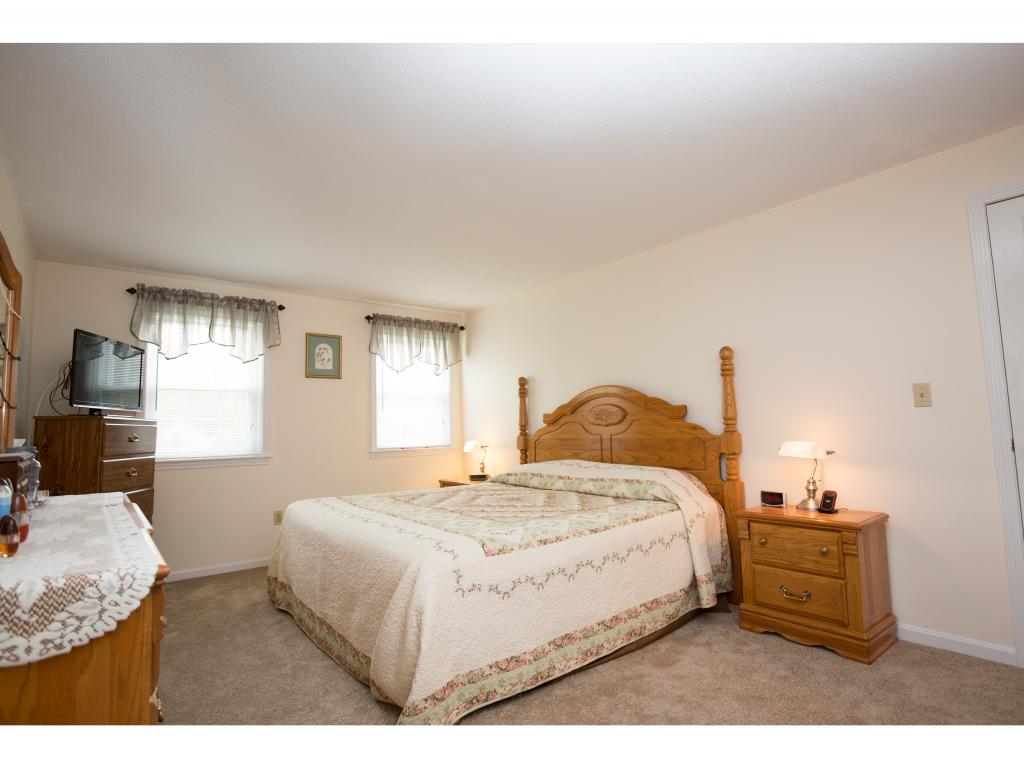30 Greenwich Road Litchfield, NH 03052 - Photo 13 of 28