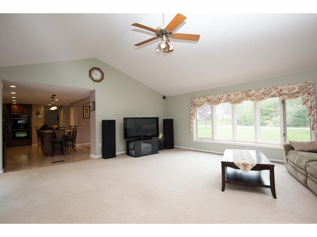 30 Greenwich Road Litchfield, NH 03052 - Photo 7 of 28