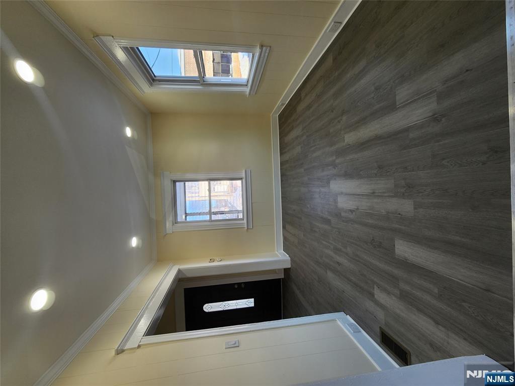 254 Montgomery Street, Unit 252 Bloomfield, NJ 07003 - Photo 5 of 10