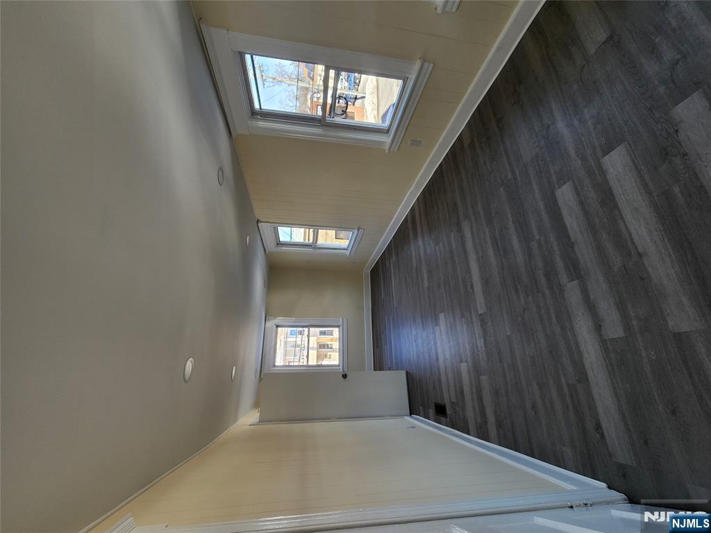 254 Montgomery Street, Unit 252 Bloomfield, NJ 07003 - Photo 8 of 10