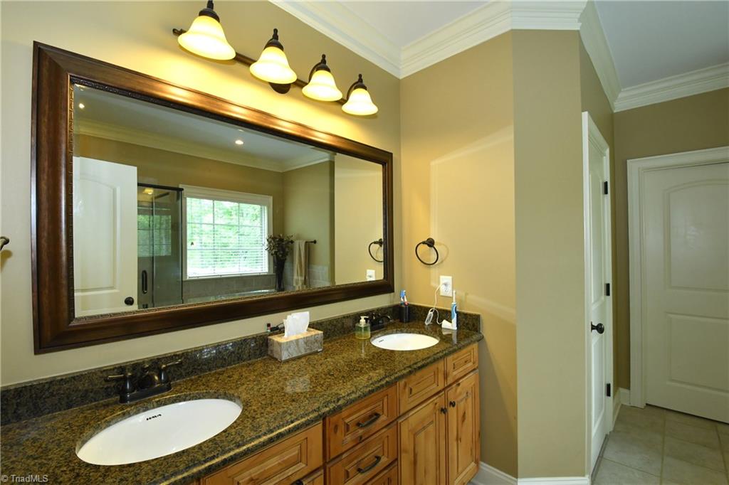 5557 Salem View Road Pfafftown, NC 27040 - Photo 10 of 20 Gallery Image 10