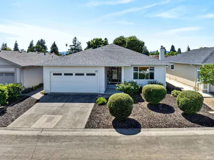 $997,000 | 309 Mountain View Drive, Healdsburg, CA 95448