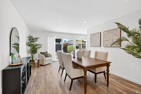 $997,000 | 309 Mountain View Drive, Healdsburg, CA 95448