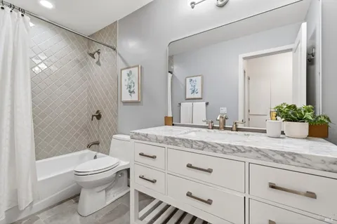 $997,000 | 309 Mountain View Drive, Healdsburg, CA 95448