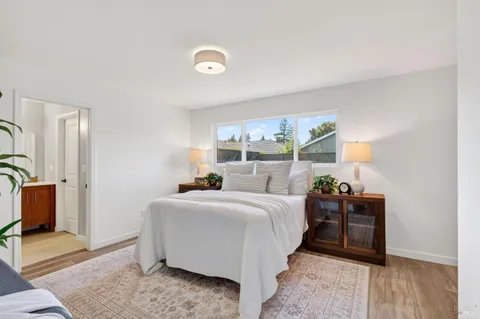 $997,000 | 309 Mountain View Drive, Healdsburg, CA 95448