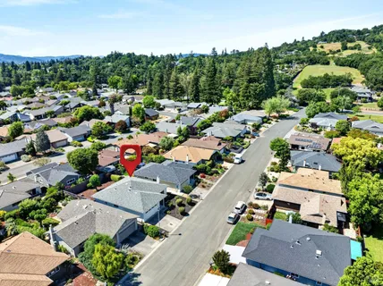 $997,000 | 309 Mountain View Drive, Healdsburg, CA 95448